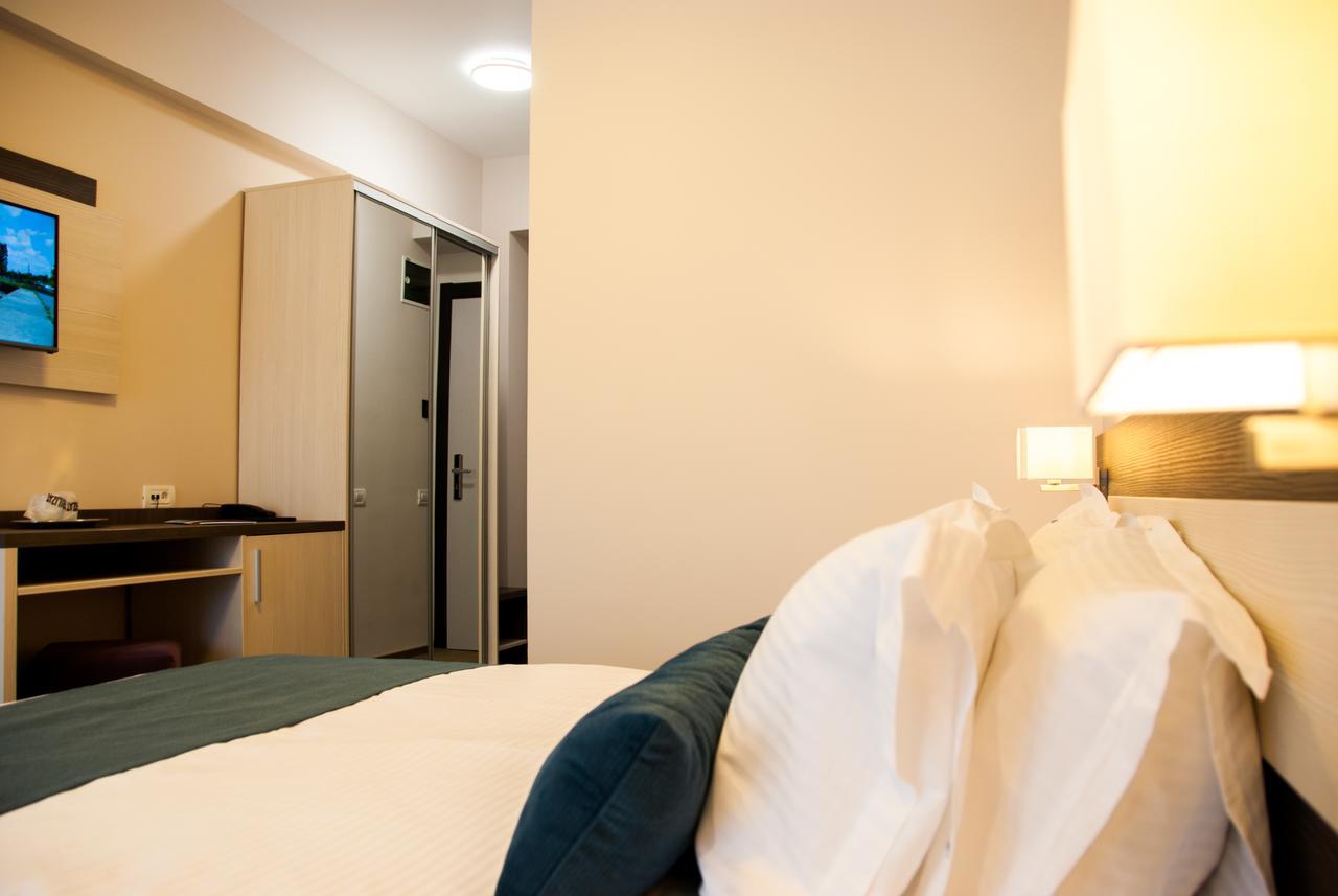 Hotel Milano Blue Mamaia Esterno foto